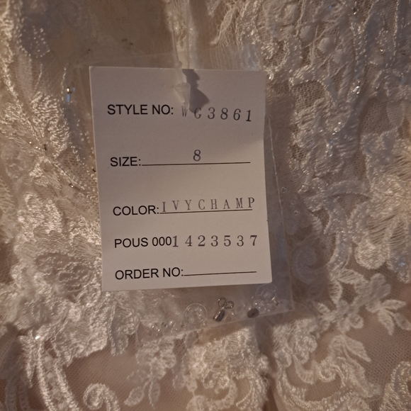 David's Bridal *NEW* Wedding Gown Size 8 - Picture 5 of 7